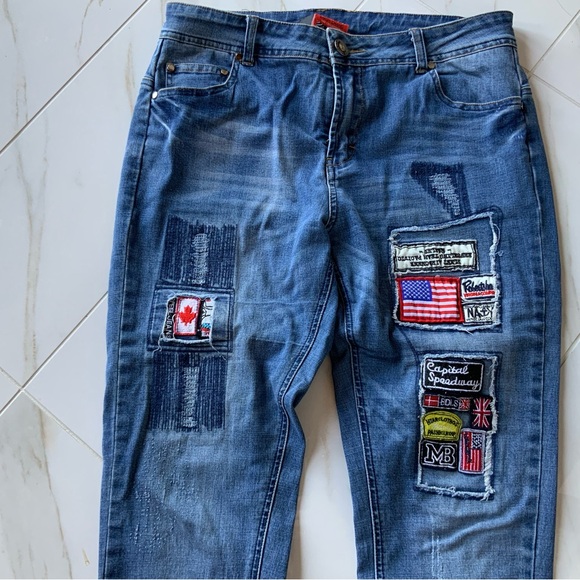 Jeans , with great patch work , size 6 - Picture 2 of 8